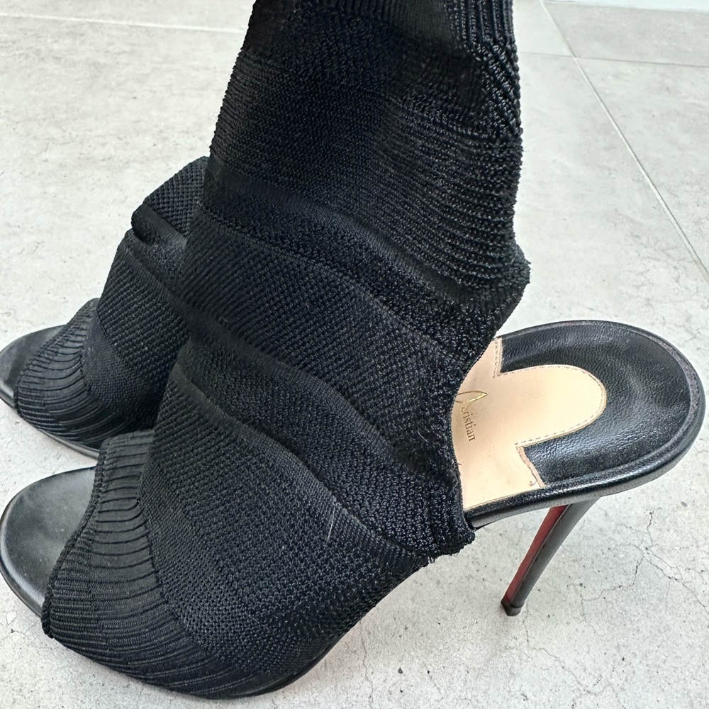 CHRISITAN LOUBOUTIN KNIT BOOTIE